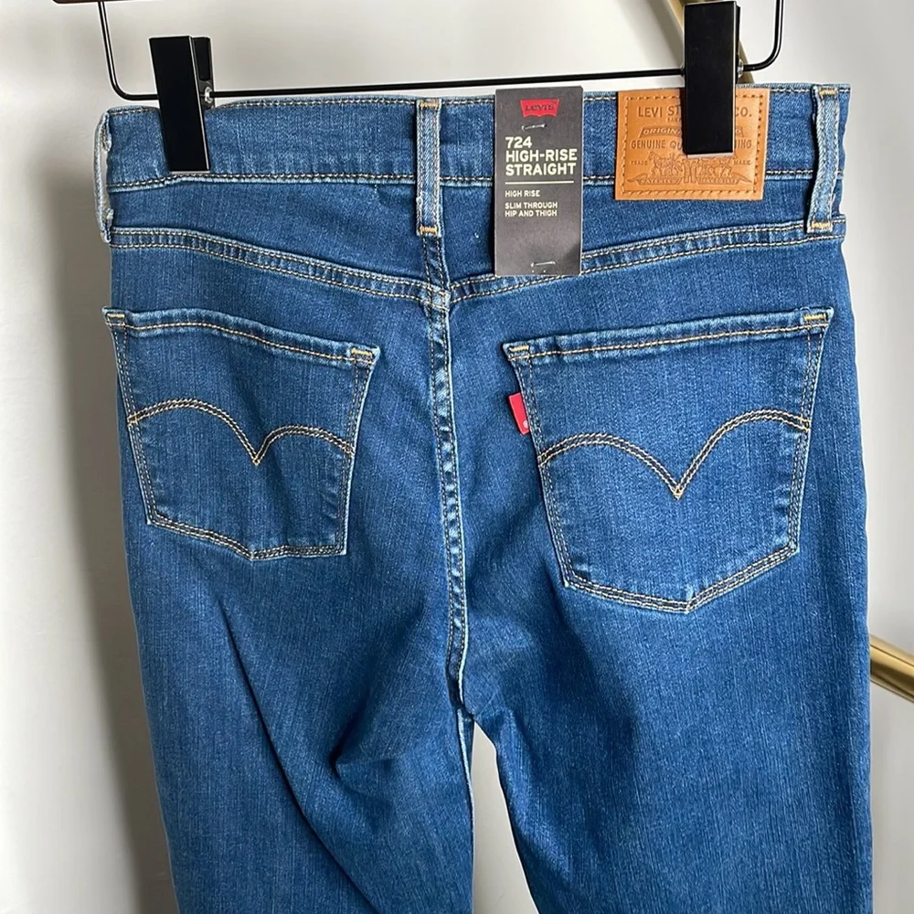 Levi’s | 724 High-rise Straight Leg Jeans 27x32 - Picture 8 of 12